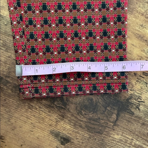 The Limited Women's Red and Black Geometric Cropped Pants - Picture 7 of 7